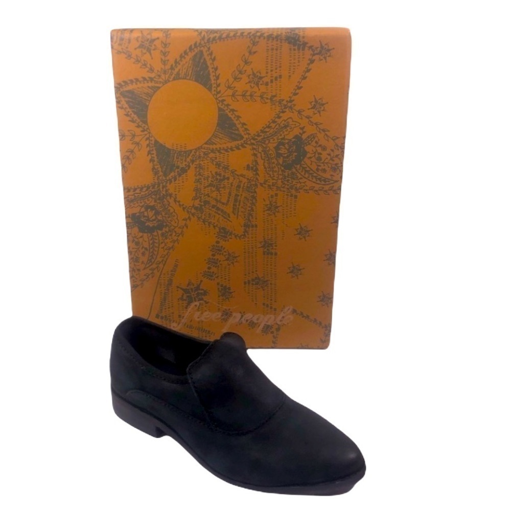 FREE PEOPLE "BRADY" SLIP ON Suede LOAFERS